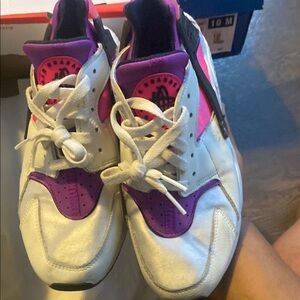 Nike White and Purple Athletic Shoes
